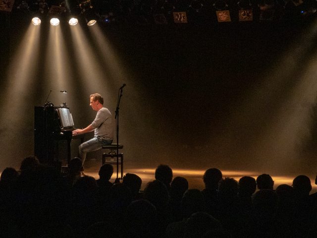 Douwe Eisenga en Petje Af!